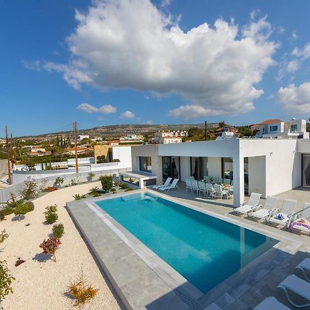Villa Pleiades Paphos ภายนอก รูปภาพ