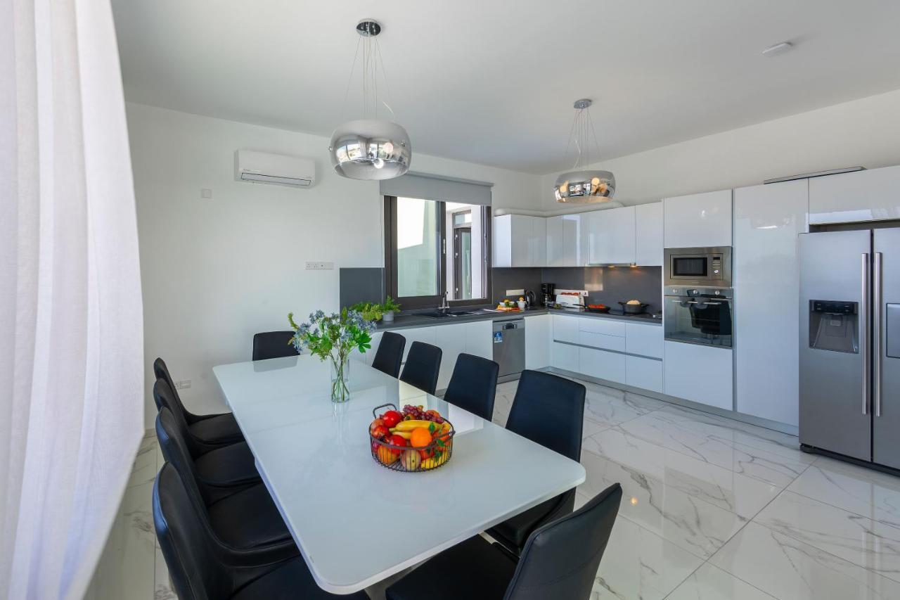 Villa Pleiades Paphos ภายนอก รูปภาพ