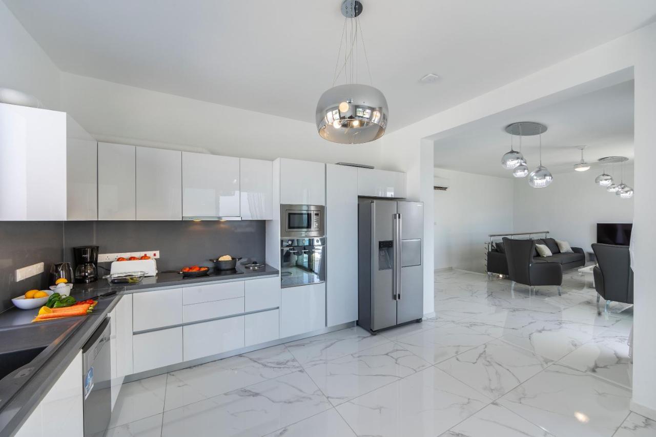 Villa Pleiades Paphos ภายนอก รูปภาพ