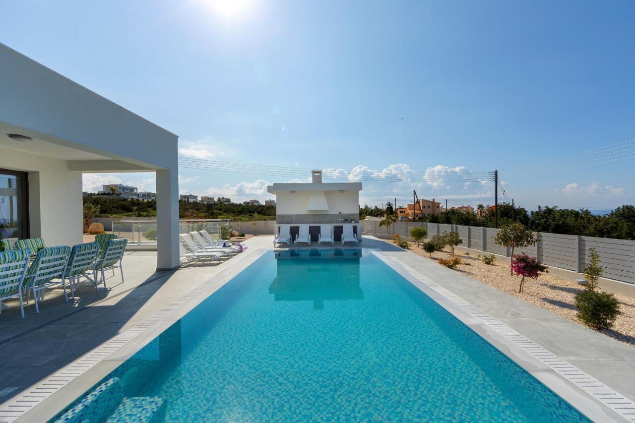 Villa Pleiades Paphos ภายนอก รูปภาพ