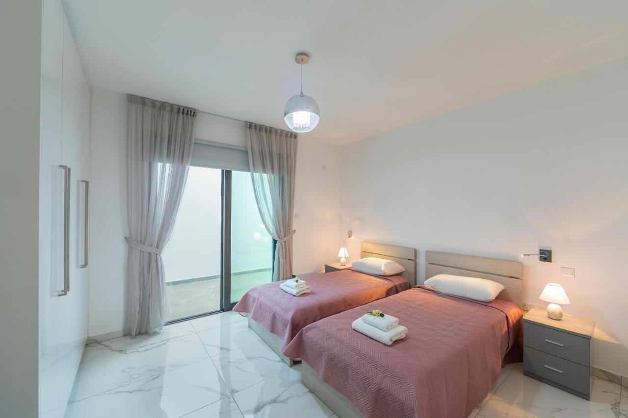 Villa Pleiades Paphos ภายนอก รูปภาพ