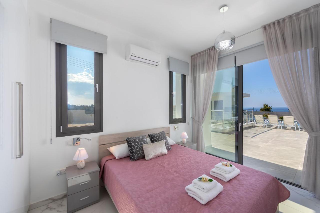 Villa Pleiades Paphos ภายนอก รูปภาพ