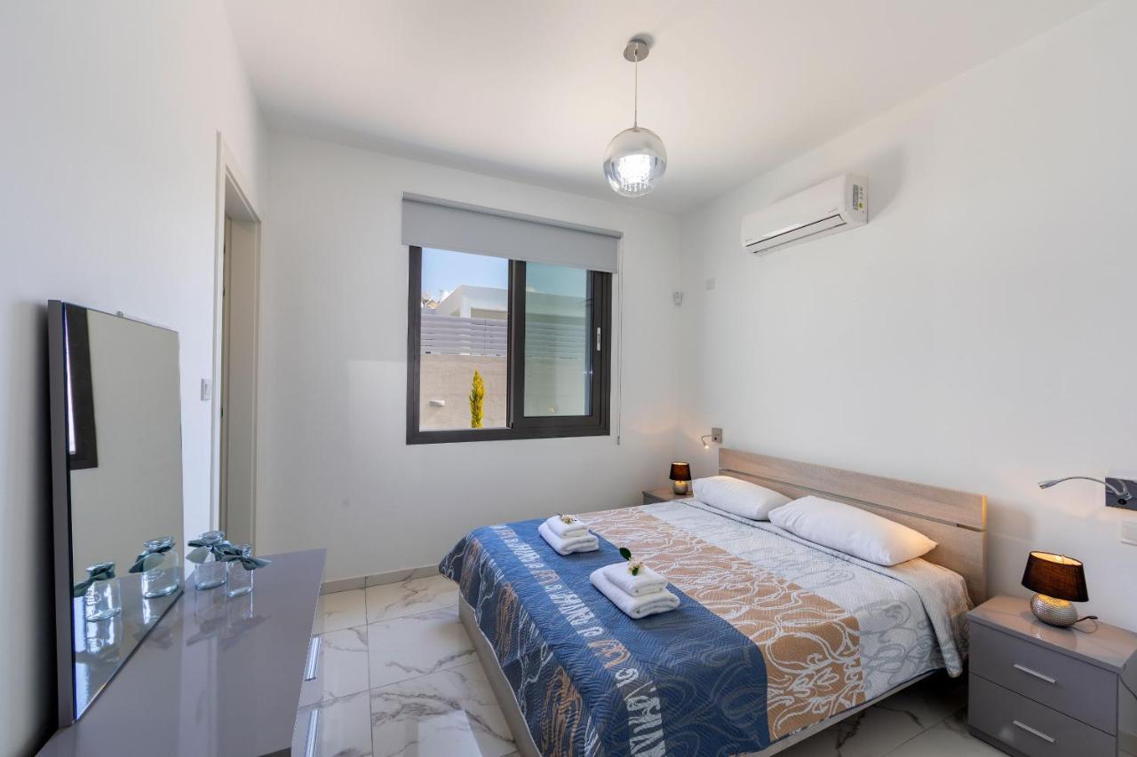 Villa Pleiades Paphos ภายนอก รูปภาพ