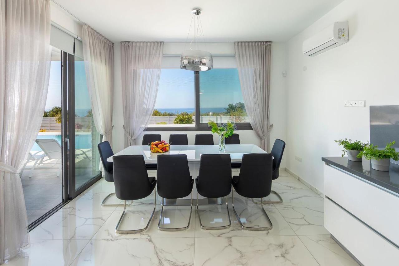 Villa Pleiades Paphos ภายนอก รูปภาพ