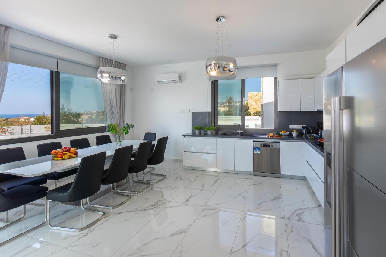 Villa Pleiades Paphos ภายนอก รูปภาพ