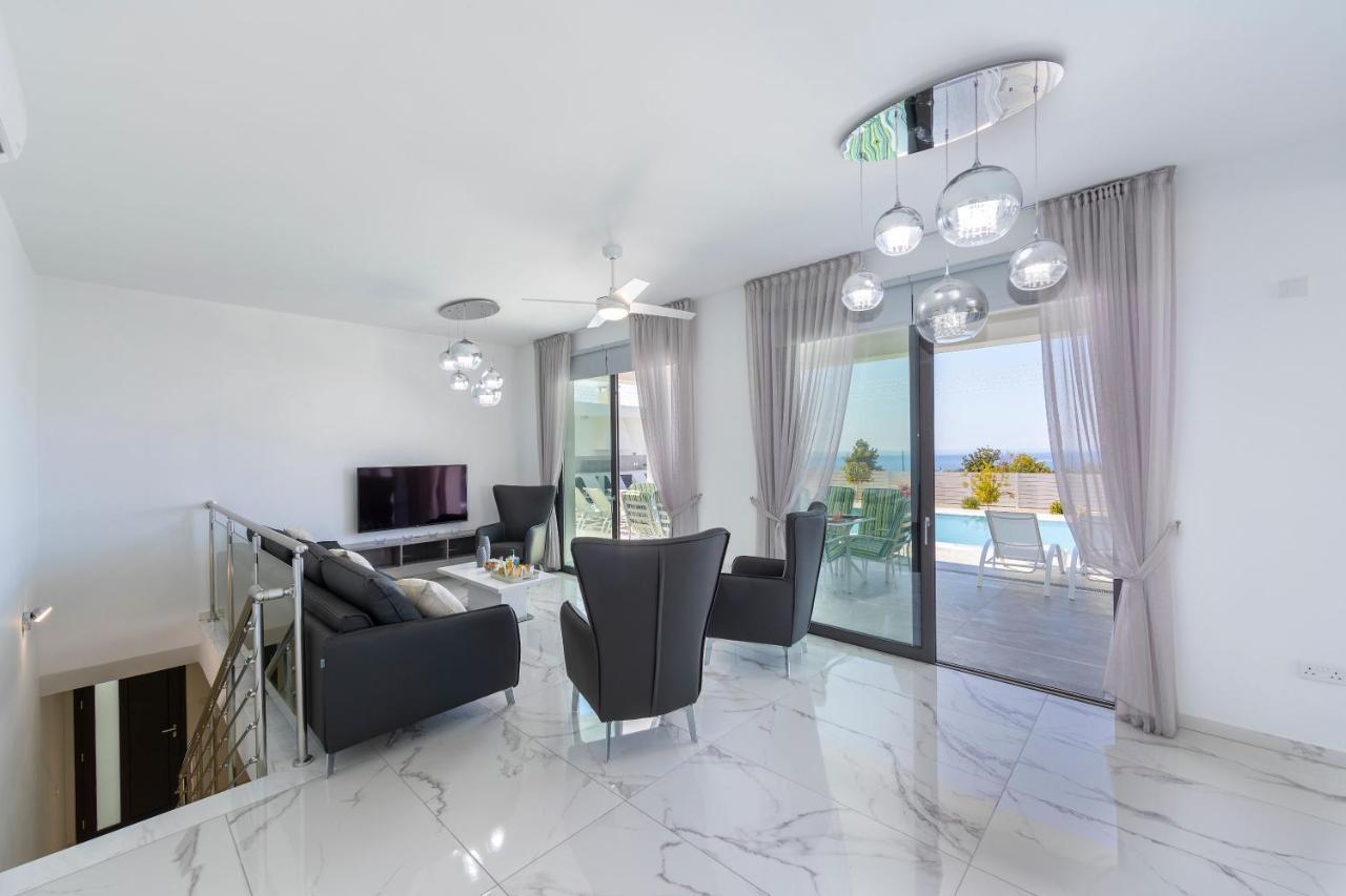 Villa Pleiades Paphos ภายนอก รูปภาพ