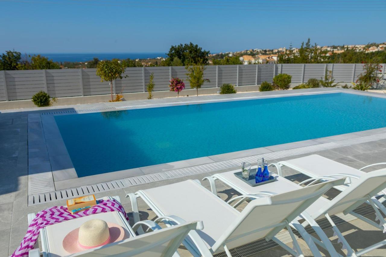 Villa Pleiades Paphos ภายนอก รูปภาพ