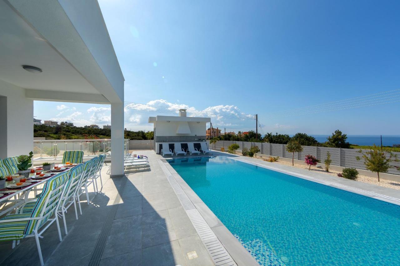 Villa Pleiades Paphos ภายนอก รูปภาพ