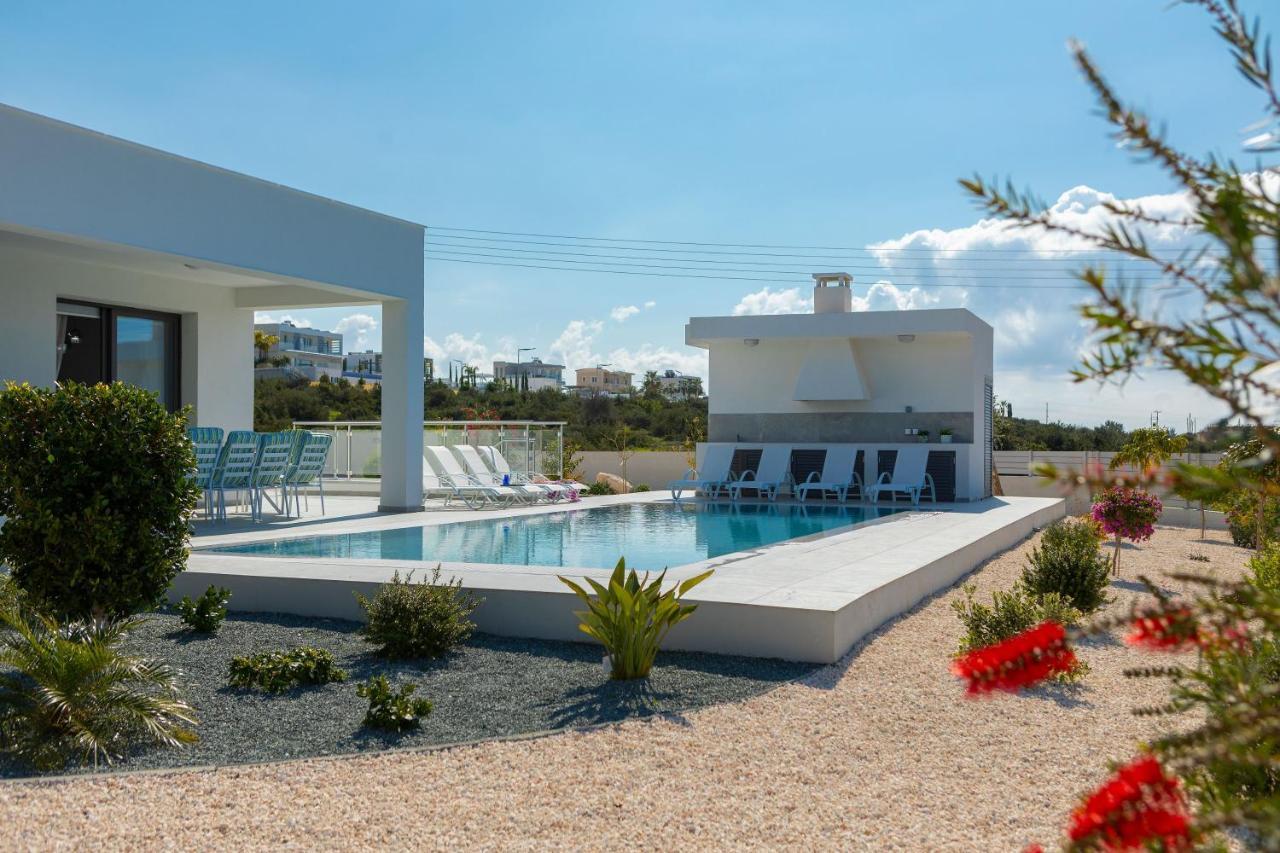 Villa Pleiades Paphos ภายนอก รูปภาพ