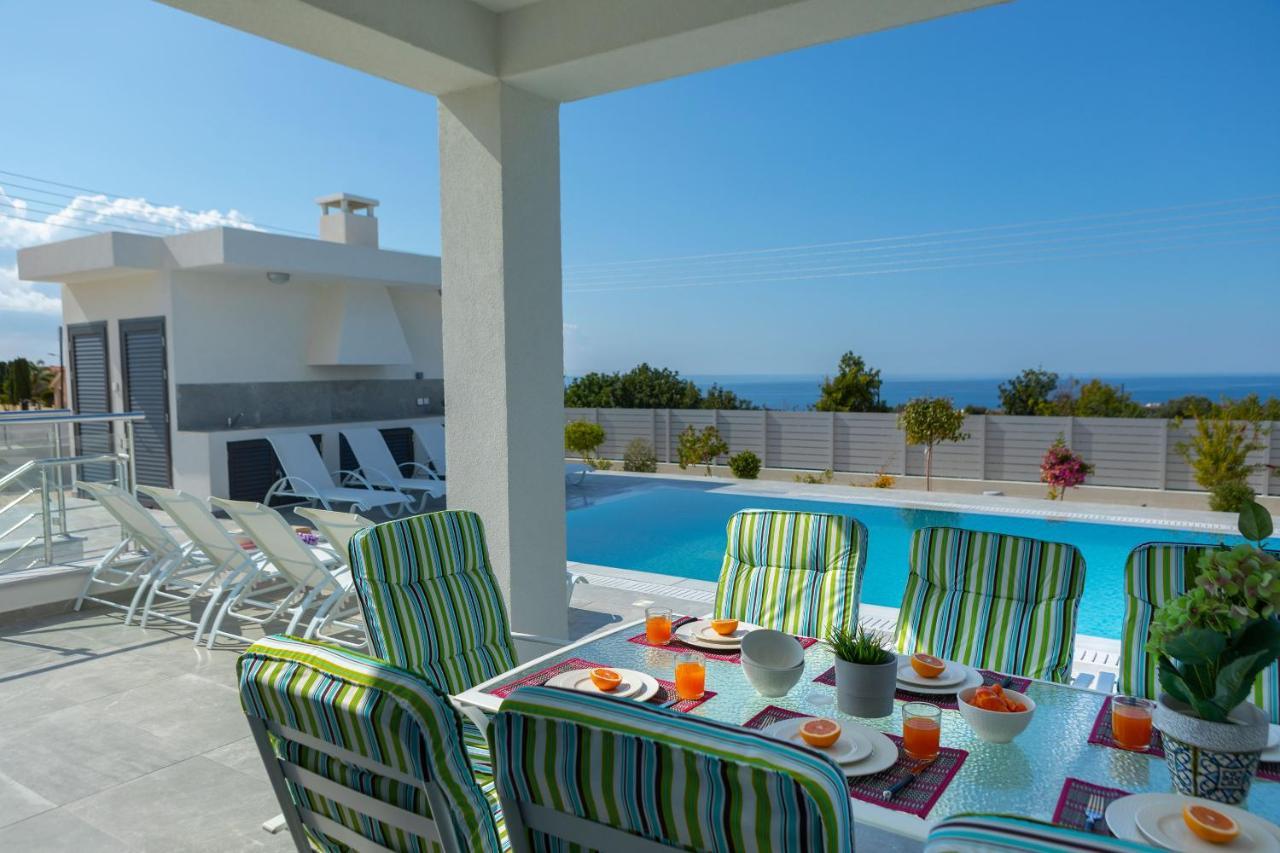 Villa Pleiades Paphos ภายนอก รูปภาพ